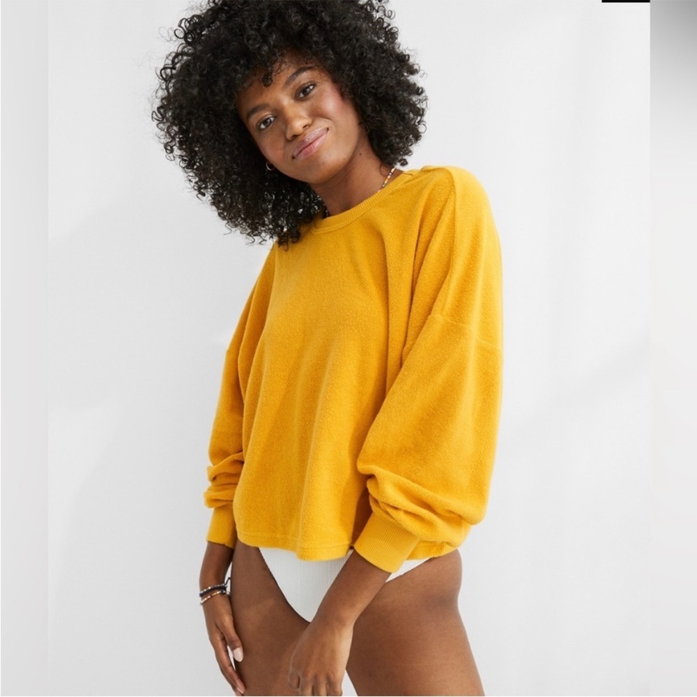 Aerie Women’s Towel Terry Cinch
Sweatshirt in Bright Mustard Size XL